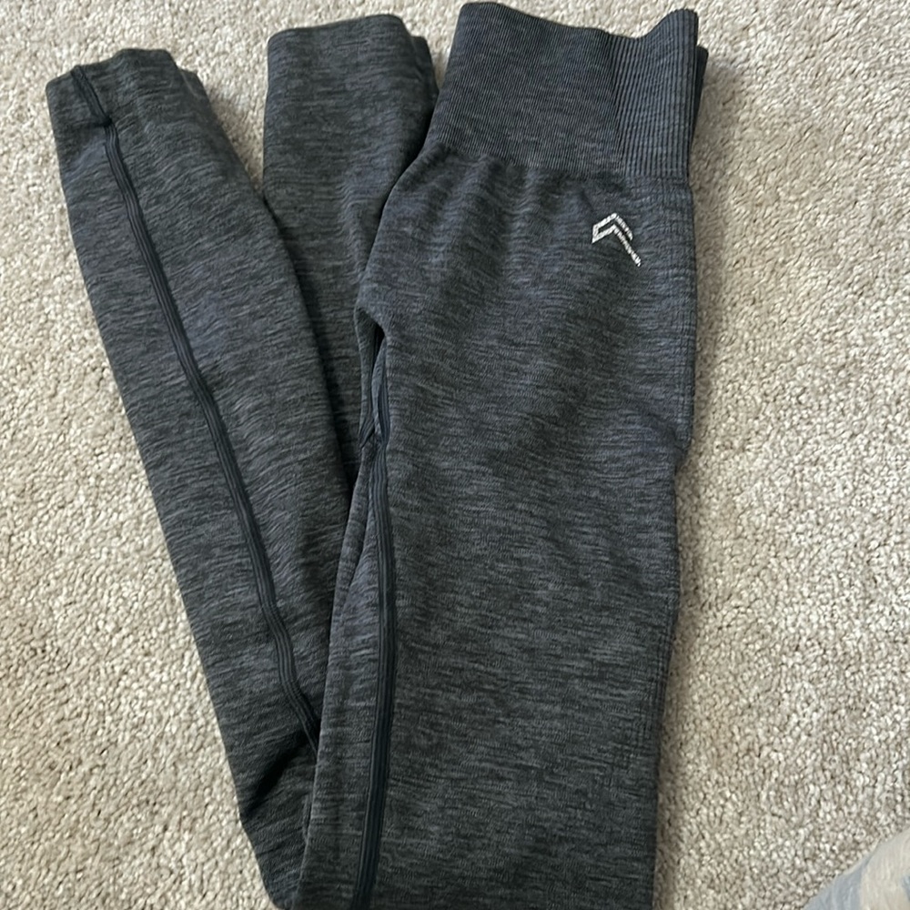 Charcoal/ light gray oner active leggings size medium long
